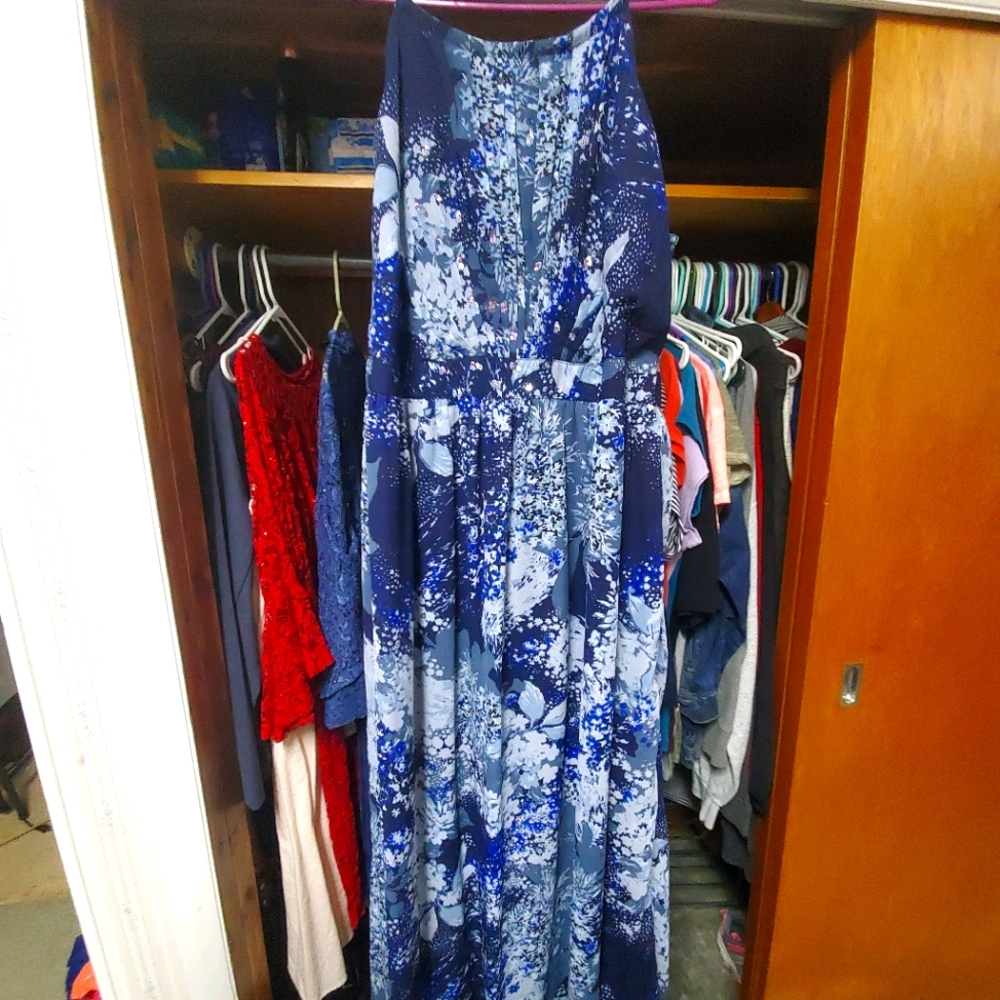Blue floral print dress